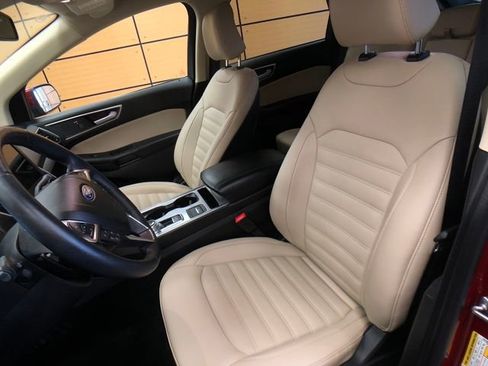 Used 2024 Ford Edge SEL w/ Convenience Package image 10