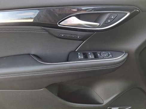 Certified 2025 Buick Envision Preferred image 12