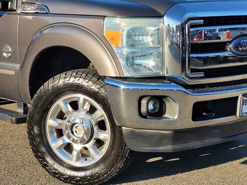 Used 2014 Ford F250 Lariat w/ Lariat Ultimate Package image 6