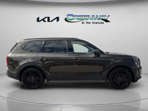Certified 2022 Kia Telluride EX w/ EX Premium Package image 8