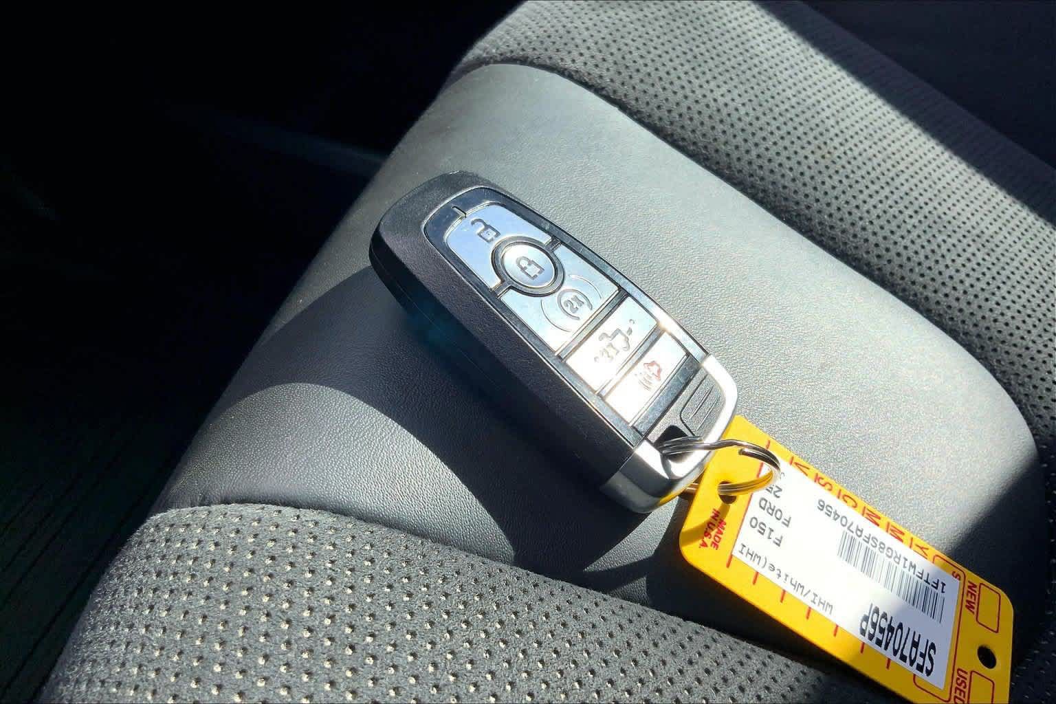 Used 2025 Ford F150 Raptor AWD/4WD image 19