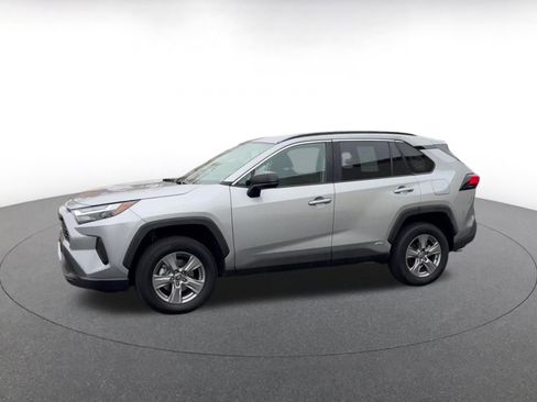 Used 2025 Toyota RAV4 LE image 8