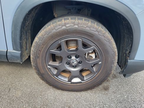 Used 2024 Honda Pilot TrailSport image 7
