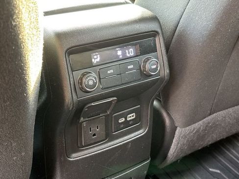 Used 2020 GMC Acadia SLE w/ Driver Convenience Package image 22