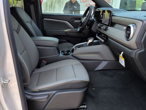 New 2026 Chevrolet Colorado ZR2 w/ Technology Package image 26