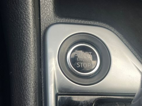 Used 2024 Nissan Sentra SV image 19