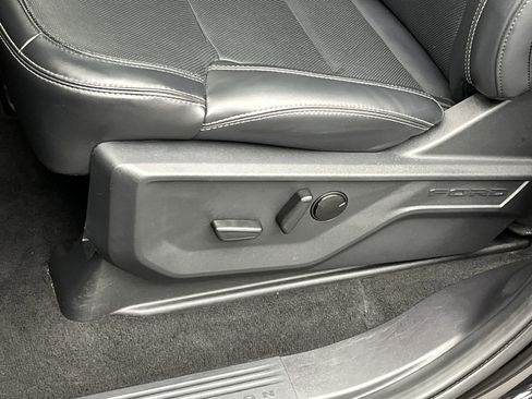 Used 2025 Ford Expedition Platinum AWD/4WD image 12