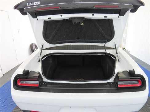 Used 2022 Dodge Challenger SRT Hellcat w/ Plus Package image 12