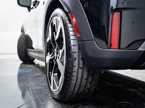 Certified 2025 MINI Cooper S image 44