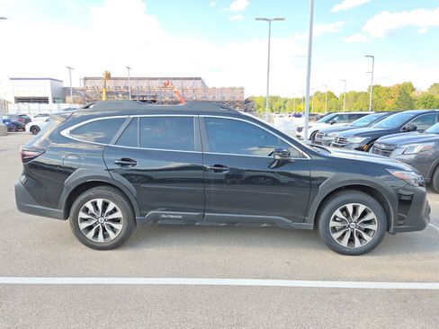 Certified 2024 Subaru Outback Limited AWD/4WD image 9