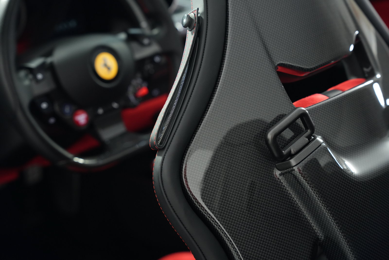 Used 2022 Ferrari F8 Spider RWD image 49
