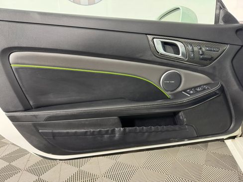 Used 2015 Mercedes-Benz SLK 250 image 36