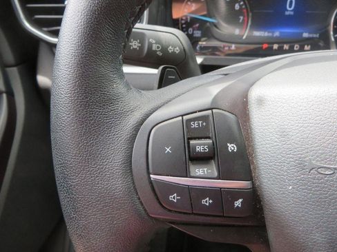 Used 2020 Ford Explorer XLT w/ Equipment Group 202A AWD/4WD image 16