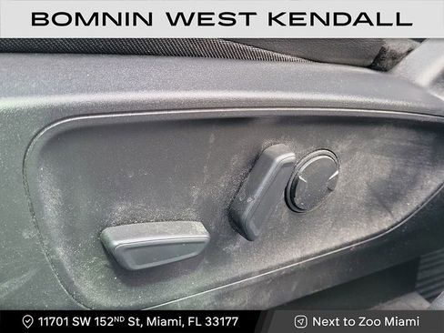 Used 2022 Ford Escape SEL image 11