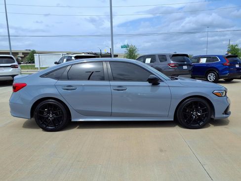 Used 2024 Honda Civic Sport image 8