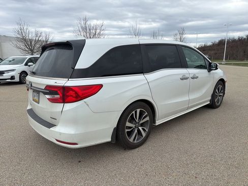 Used 2023 Honda Odyssey Touring image 5