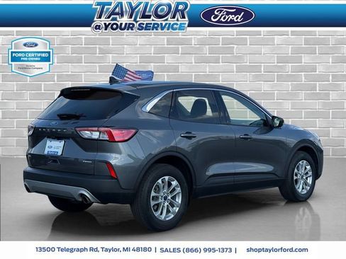 Used 2022 Ford Escape SE w/ Convenience Package image 3