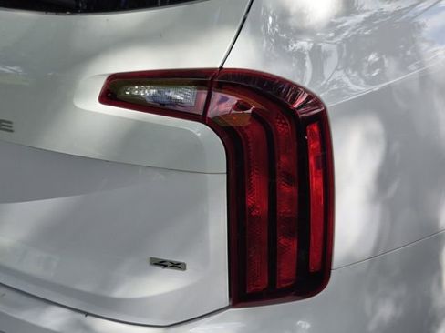 Used 2023 Kia Telluride S AWD/4WD image 7