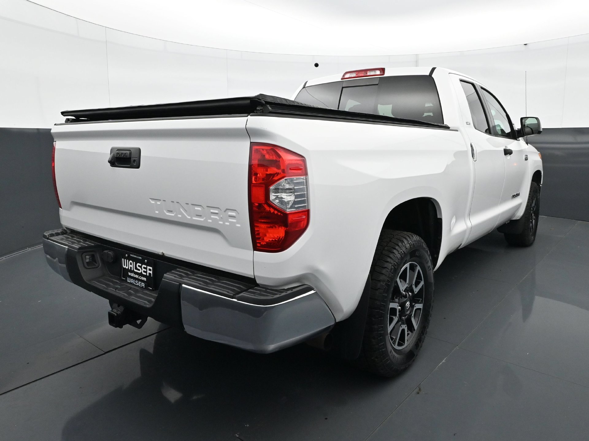 Used 2017 Toyota Tundra SR5 w/ TRD Off Road Package AWD/4WD image 6