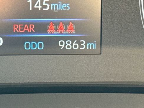 Used 2025 Toyota Corolla LE image 16