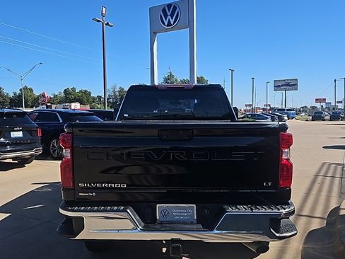 Used 2023 Chevrolet Silverado 2500 LT image 6