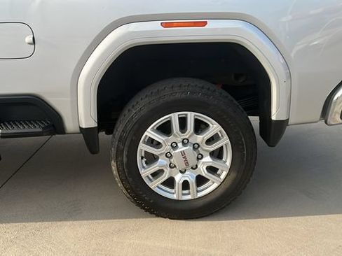 Used 2023 GMC Sierra 2500 SLT w/ SLT Premium Package AWD/4WD image 21