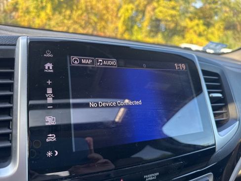 Used 2018 Honda Ridgeline RTL-E image 43