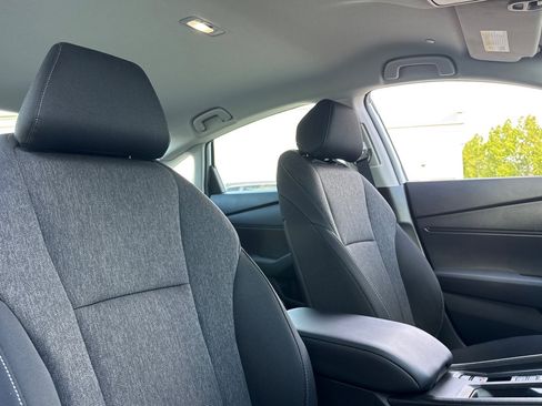 Used 2025 Honda Accord LX image 30