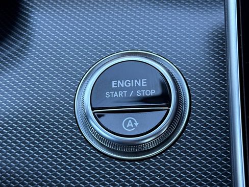 Certified 2025 Mercedes-Benz C 300 4MATIC Sedan image 22