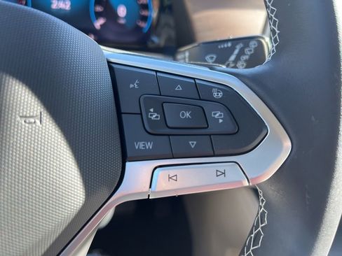 New 2026 Volkswagen Atlas SE image 30