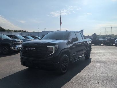 Used 2024 GMC Sierra 1500 Pro w/ Graphite Edition