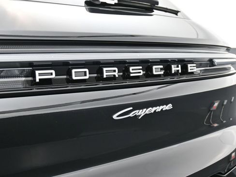 New 2026 Porsche Cayenne E-Hybrid image 14