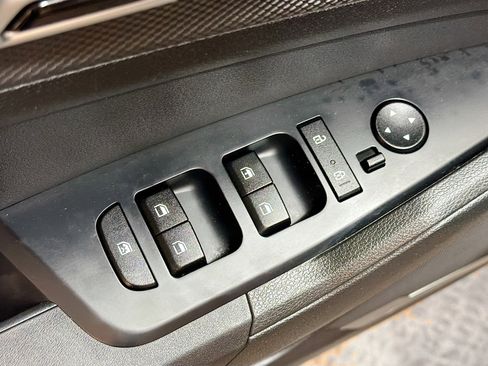 Used 2024 Kia Sportage LX image 15