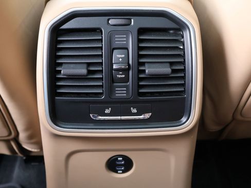 Certified 2023 Porsche Macan S image 24