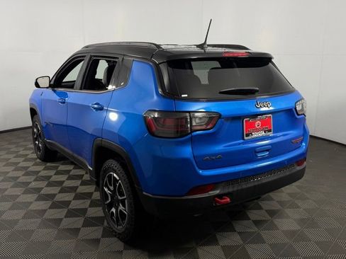Used 2025 Jeep Compass Trailhawk w/ Trailhawk Elite Group image 6