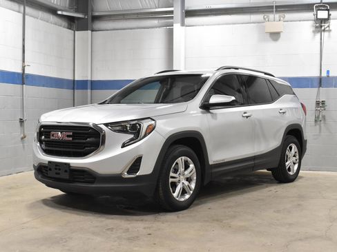 Used 2020 GMC Terrain SLE w/ Driver Convenience Package AWD/4WD image 5