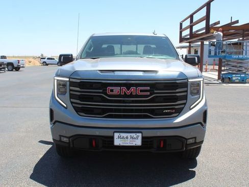 Used 2024 GMC Sierra 1500 AT4 w/ Technology Package AWD/4WD image 9