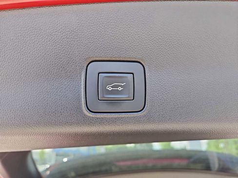 Used 2024 Chevrolet TrailBlazer LT w/ Convenience Package AWD/4WD image 22