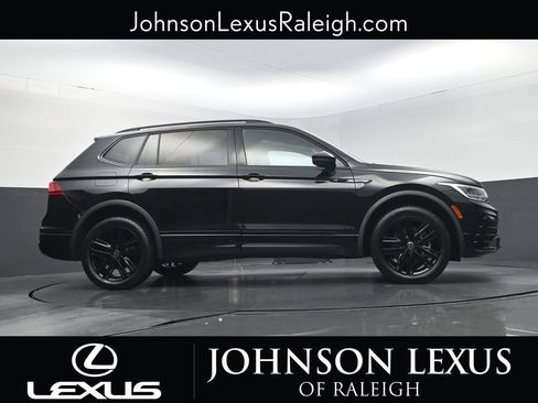 Used 2022 Volkswagen Tiguan SE R-Line AWD/4WD image 20