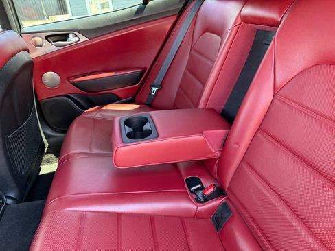 Used 2019 Kia Stinger GT2 AWD/4WD image 36