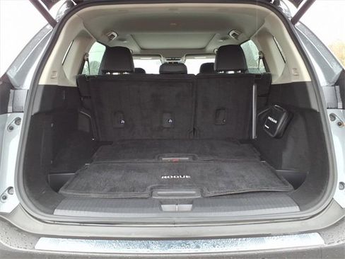 Used 2023 Nissan Rogue SL w/ SL Premium Package image 7