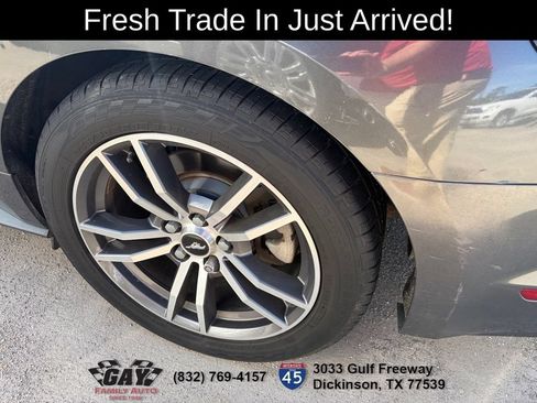 Used 2017 Ford Mustang Coupe RWD image 6