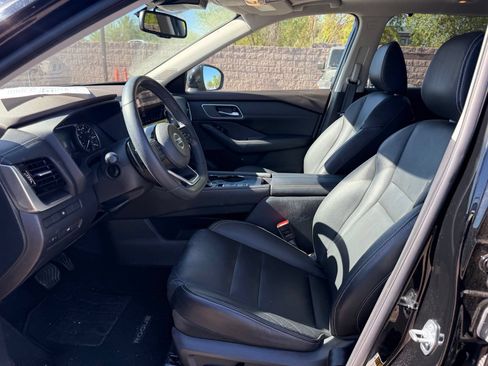 Used 2021 Nissan Rogue SL w/ Premium Package FWD image 13
