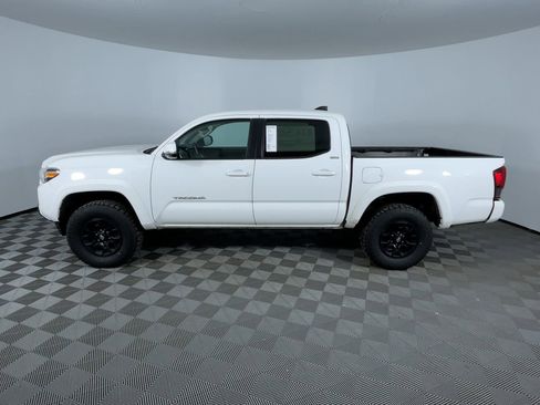 Used 2020 Toyota Tacoma SR5 image 6