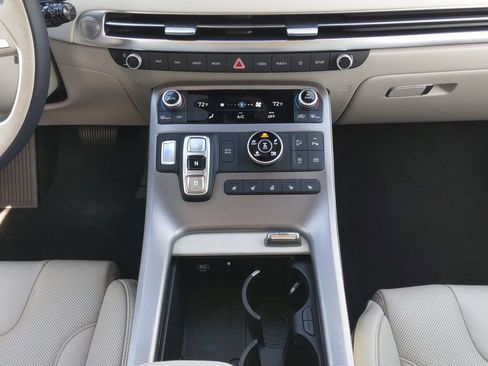 Used 2023 Hyundai Palisade Calligraphy image 19