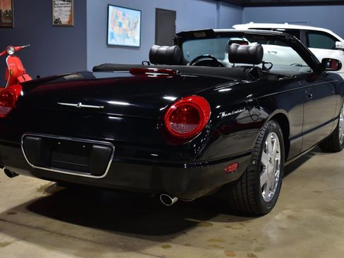 Used 2002 Ford Thunderbird image 12