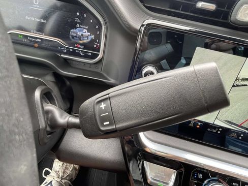 Used 2024 GMC Sierra 2500 Denali Ultimate AWD/4WD image 23