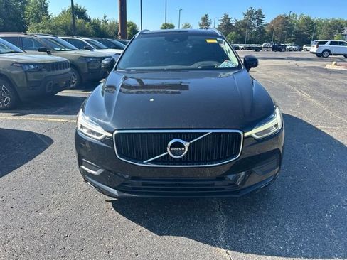 Used 2018 Volvo XC60 T6 Momentum w/ Convenience Package AWD/4WD image 6