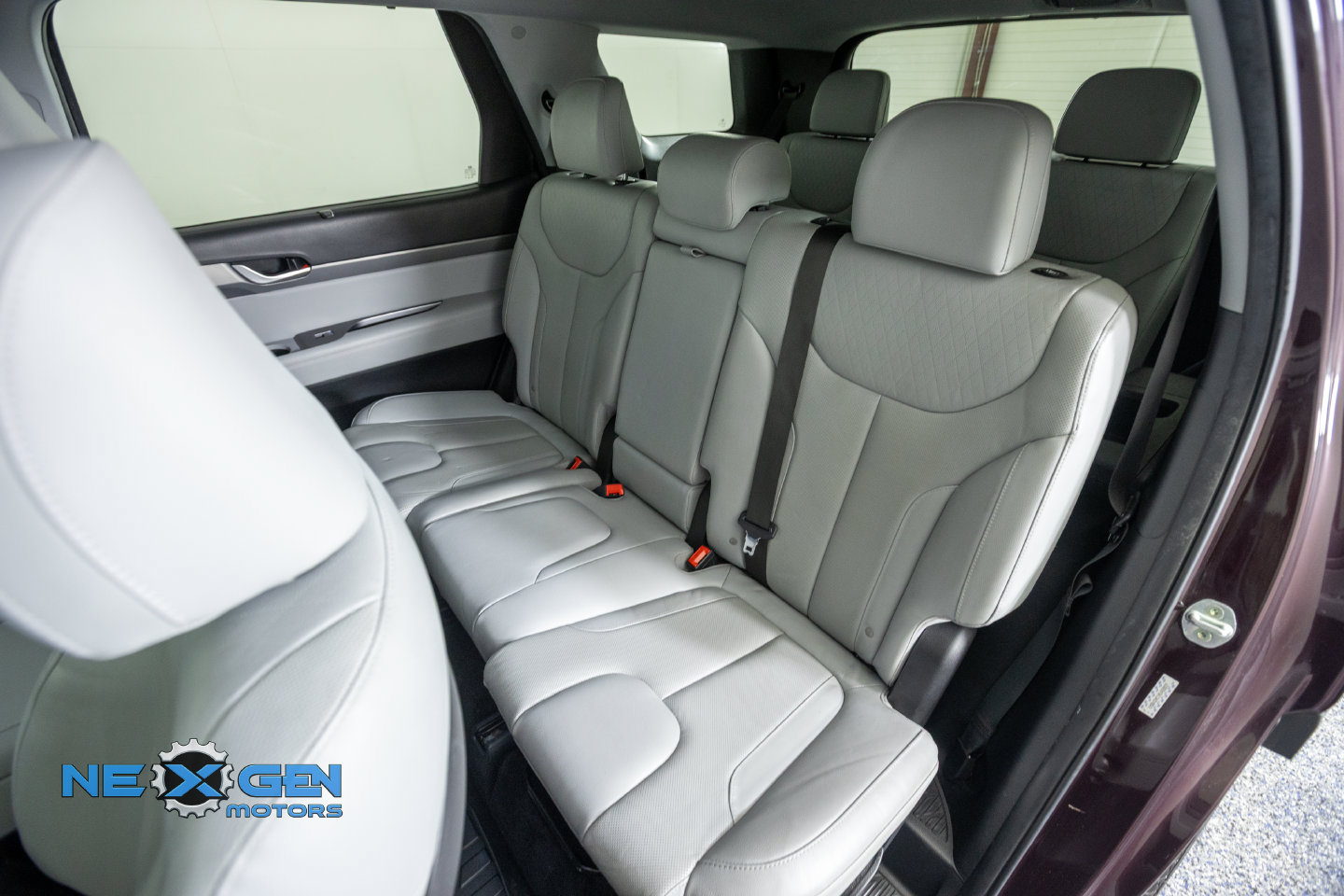 Used 2022 Hyundai Palisade SEL w/ 8P Bench Seat Package AWD/4WD image 34