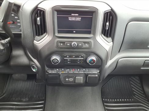 Used 2024 Chevrolet Silverado 1500 Custom RWD image 27